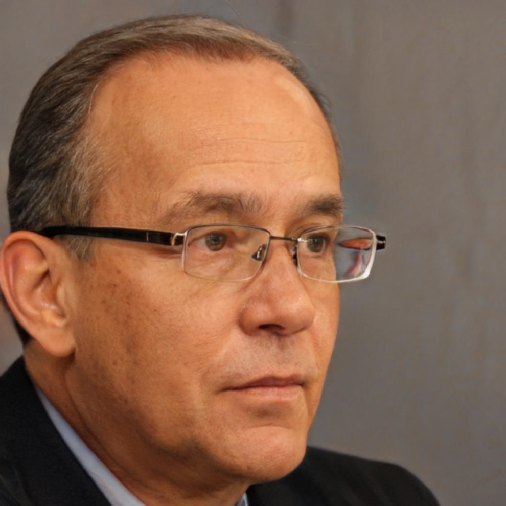 Portrait de Raphaël Fontaine, conseiller en investissement